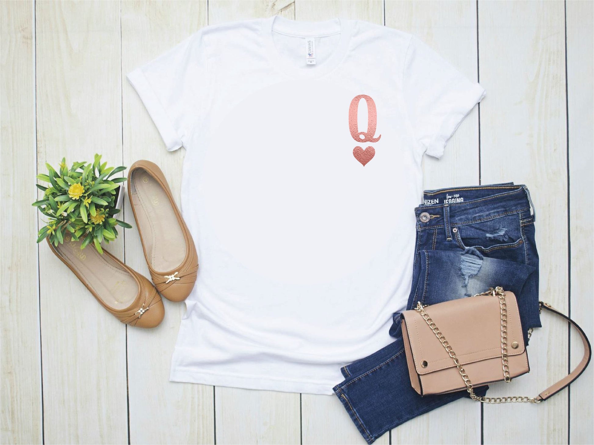 Q Letter Queen Heart T-shirt