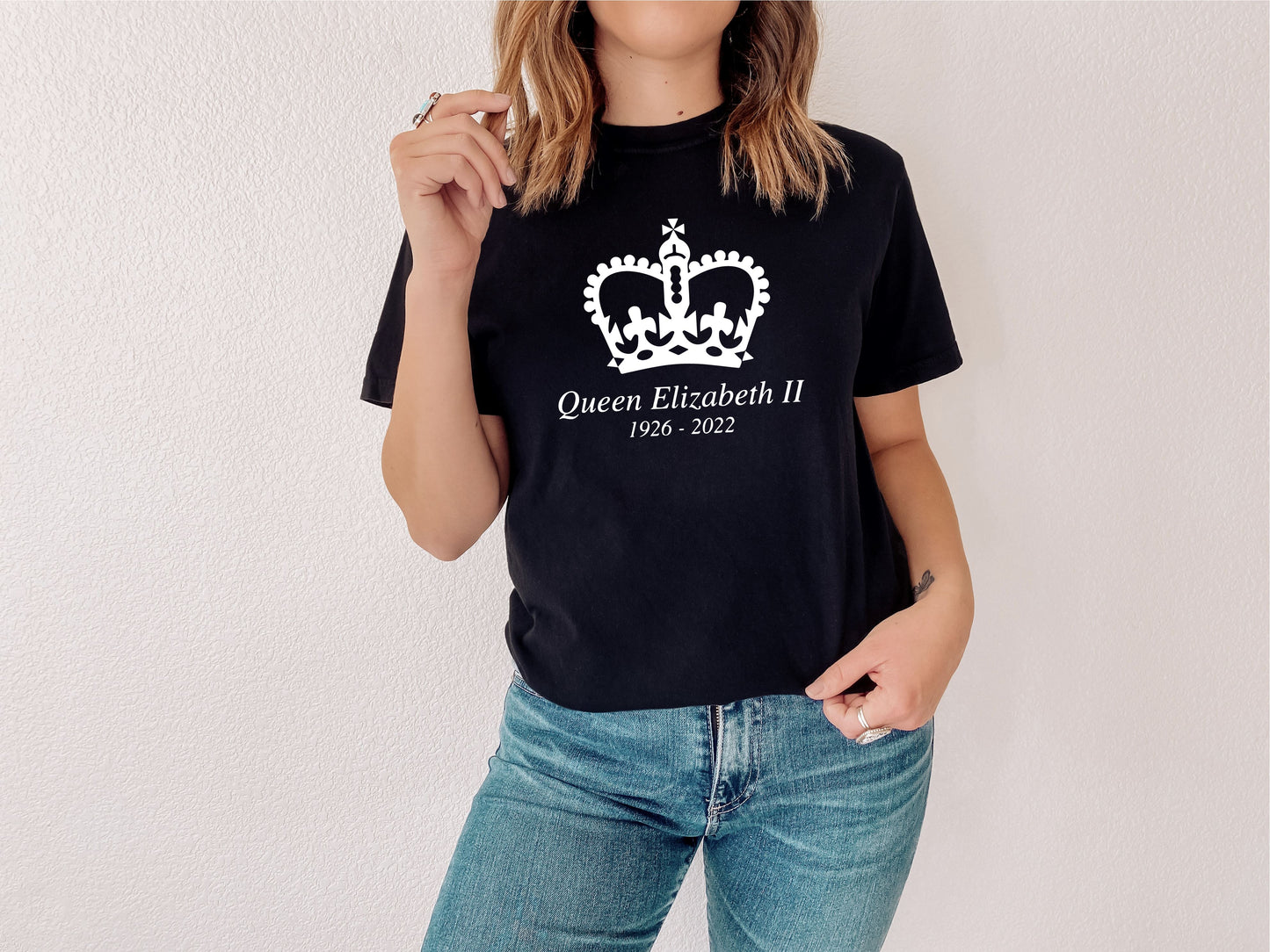 Commemorative Queen Elizabeth 2nd Memorabilia Rememberance T-Shirts ...